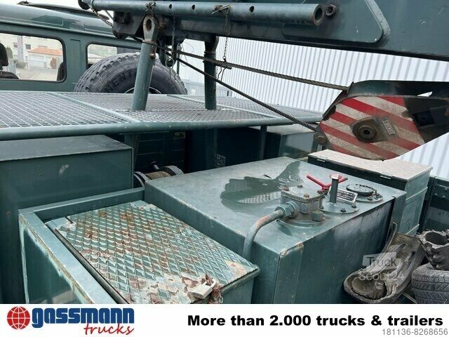 Kravas automašīnai uzstādīts celtnis WILHAG TW 931 Montagekran mit Kabine