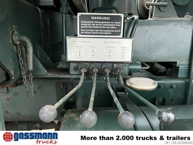 Kravas automašīnai uzstādīts celtnis WILHAG TW 931 Montagekran mit Kabine