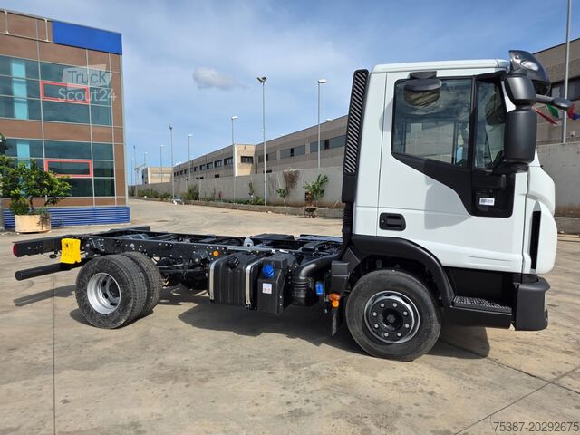 Chassi de caminhão iveco Eurocargo