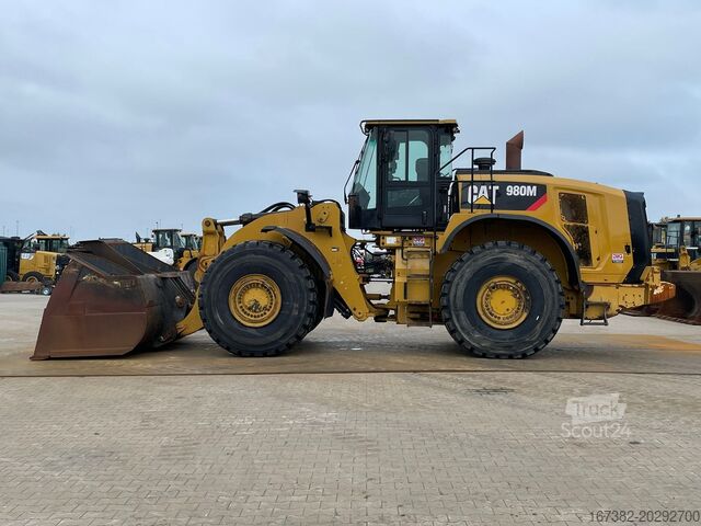 Колесен товарач Caterpillar 980M