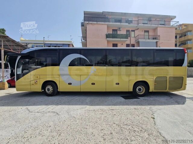Carro de turismo IVECO Magelys