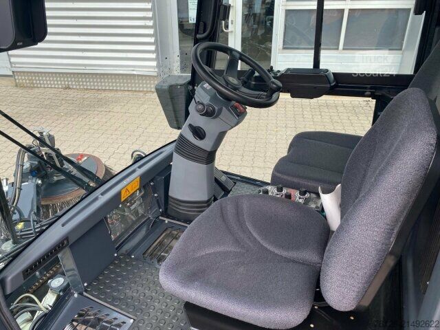 Kehrmaschine Schmidt Swingo Compact 200/3 Besen/Top Zustand