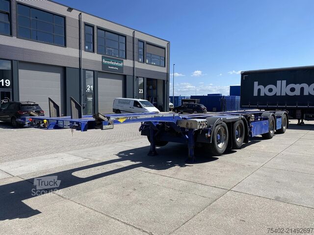 Transport av containrar Broshuis 2Connect 2AKCC / 4 Axles / 3x Steering Axle / 2...