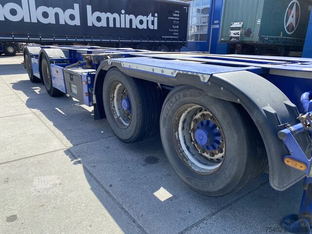 Transport av containrar Broshuis 2Connect 2AKCC / 4 Axles / 3x Steering Axle / 2...