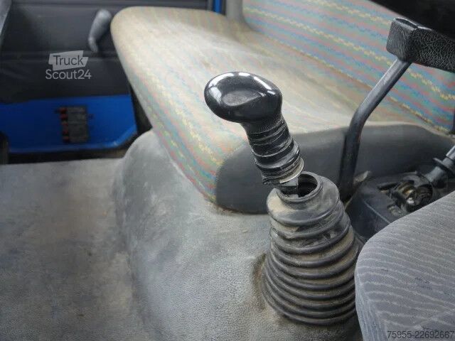 Lastauslautta Renault Midlum 180 4X4 OPENBAK MET PTO HYDROLIEK