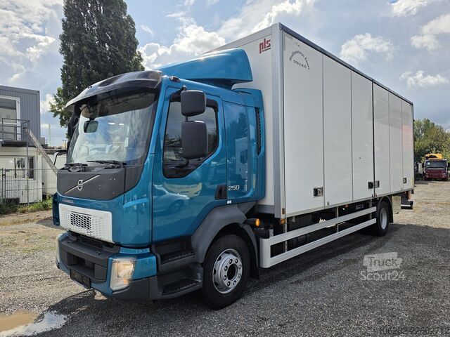 Skříňový nákladní automobil Volvo FL 250 Koffer mit Portaltüren Blatt/Luft