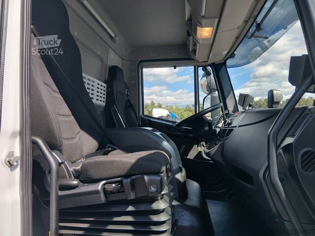 бортовой грузовик с тентом Iveco EuroCargo ML 180 E 32/P  Gardine LBW