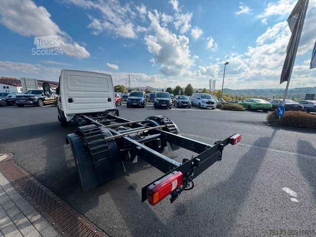 Châssis de fourgon IVECO Daily 70C18 A8 3.0L *R4.350*Automatik*Luft*