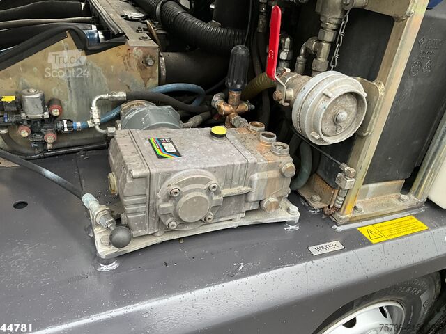 Road sweeper Ravo 540 CD Euro 6 with 3-rd brush