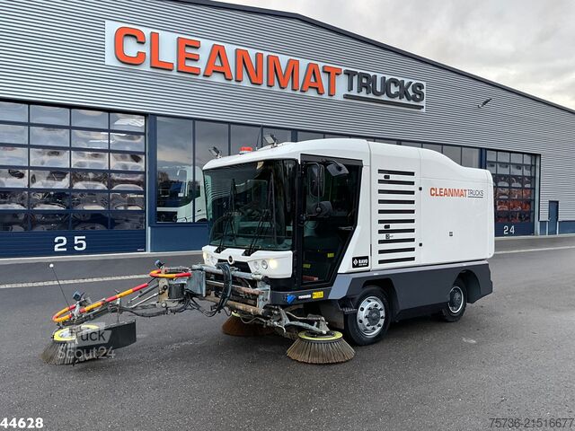 Road sweeper Ravo 540 Euro 6 with 3-rd brush