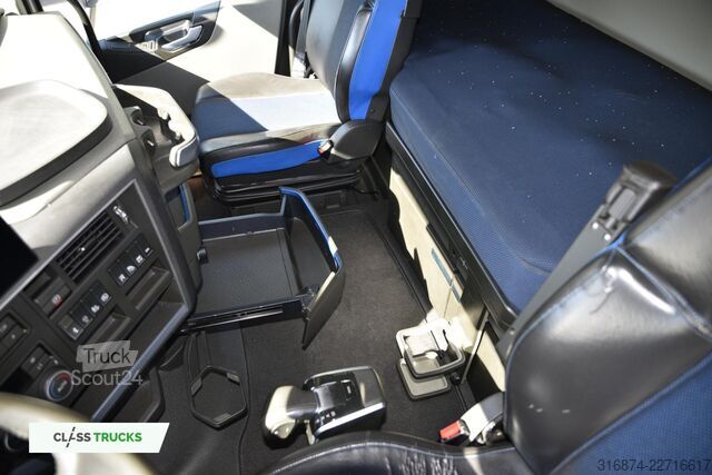 стандартен влекач VOLVO FH 460 Globetrotter XL Varios i-Save