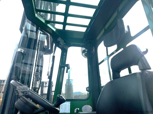 Empilhador de 4 vias Combilift C4000 /2015 /Triplex 8400 mm/Only 7299 h