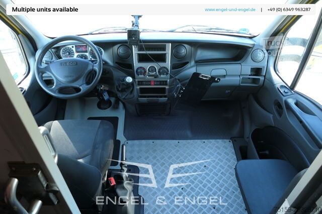 Transporter mit Koffer iveco Daily 35 S11 C30C AUTOMATIK KAMERA Regale LUFT