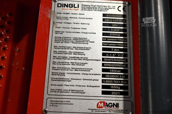 Tovornjak z delovno ploščadjo Magni ES0807AC