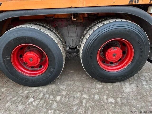 Zuigvoertuig MAN 35.402 8x4 (ORIGINAL LOW KM )