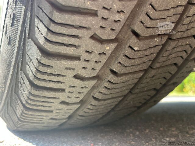 Minibussi FORD TRANSIT MIXTO TEMP KAMERA VORNE+HINTEN KLIMA AH