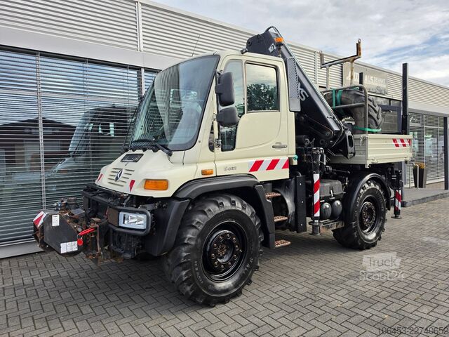 Autokran MERCEDES-BENZ U 400 Kran Hiab 166-5 Funk Seilwinde LOF Zul.