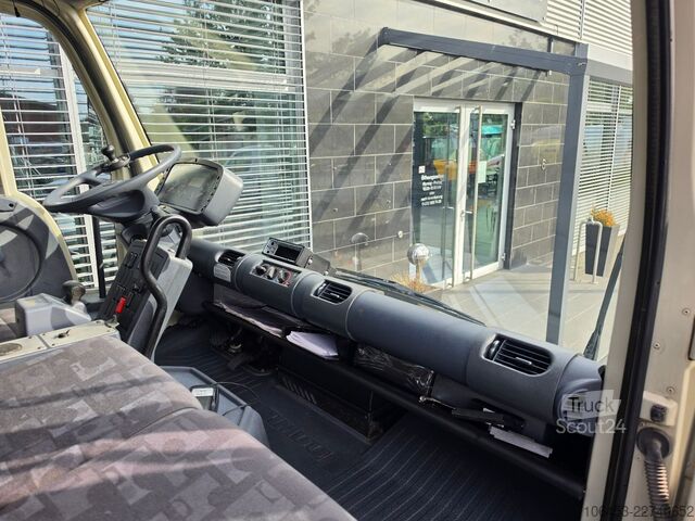 Autokran MERCEDES-BENZ U 400 Kran Hiab 166-5 Funk Seilwinde LOF Zul.
