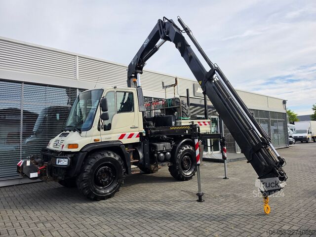 Autokran MERCEDES-BENZ U 400 Kran Hiab 166-5 Funk Seilwinde LOF Zul.