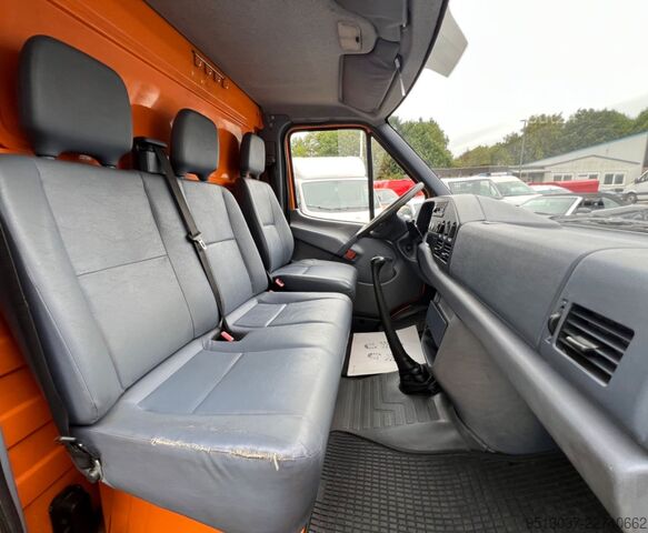 فان بستارة جانبية MERCEDES-BENZ Sprinter 208 D Pritsche + Plane HU neu