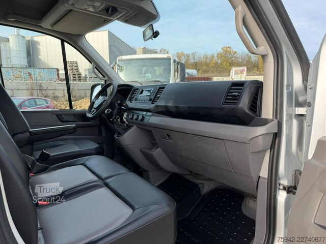 Pick-up van VW Crafter Pritsche 35 DOKA mittellang RWD AHK