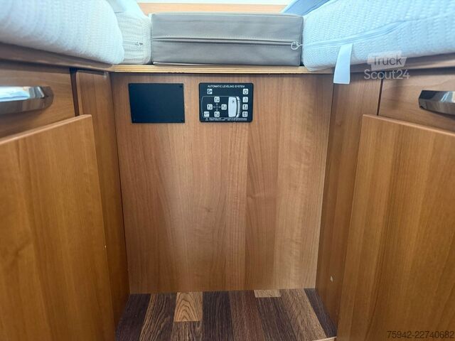 Semi-integrated camper KNAUS Van MEG 650 Platinum Selection MEG *Sol