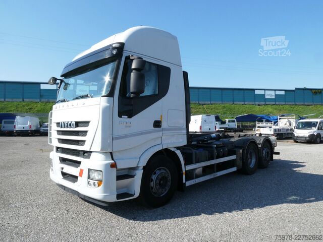 شاحنة قلّابة بذراع تحميل متحرك Iveco Stralis AS 260 500