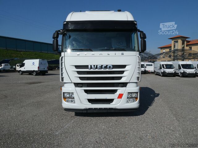 شاحنة قلّابة بذراع تحميل متحرك Iveco Stralis AS 260 500