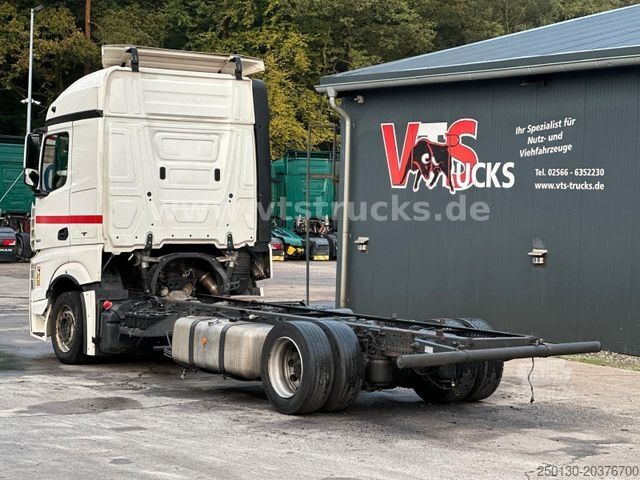 Vrachtwagenchassis MERCEDES-BENZ Actros 1833 LNR 4x2 Volumen-Fahrgestell