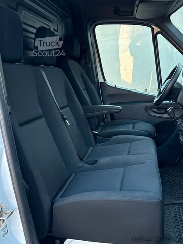 Fourgon tôlé MERCEDES-BENZ Sprinter III Kasten FWD 211/214 CDI,Standhzg,Kam