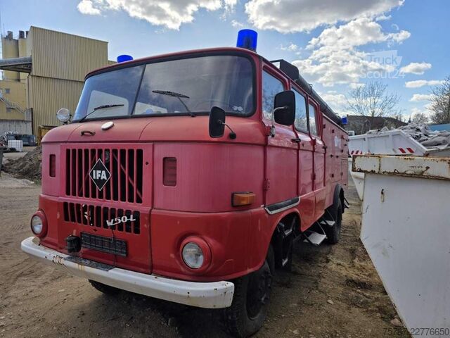 Camion à usage spécial  W50 L/LF IFA Löschfahrzeug mit Pumpe + Tank