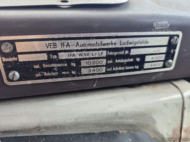 Camion à usage spécial  W50 L/LF IFA Löschfahrzeug mit Pumpe + Tank