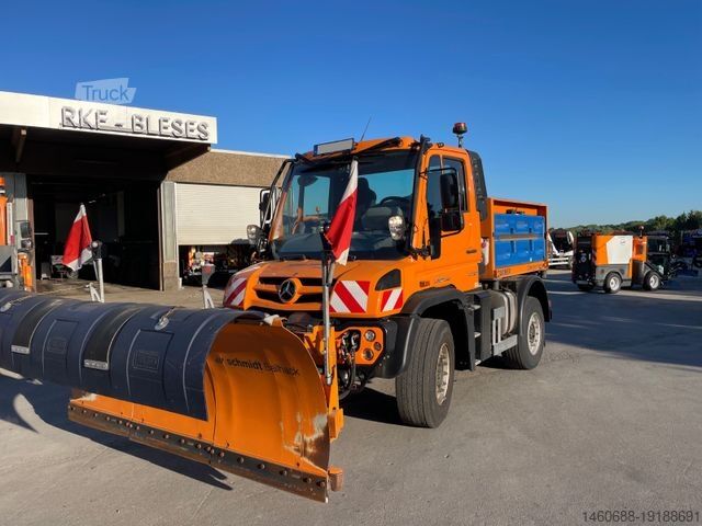 Speciální nákladní automobil MERCEDES-BENZ Unimog U323