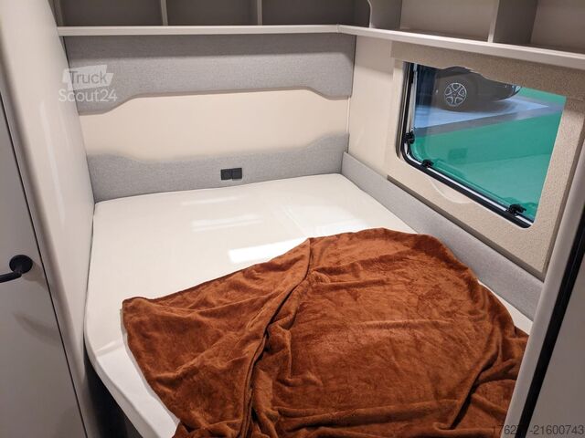 Touring caravan Burstner B66  465 TS