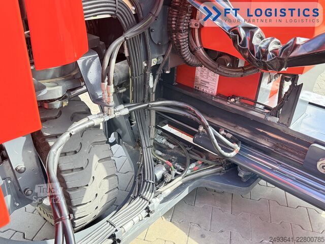 четирипосочен мотокар Combilift C3000ET TRIPLEX 5940 WIDE FORK POSITIONE