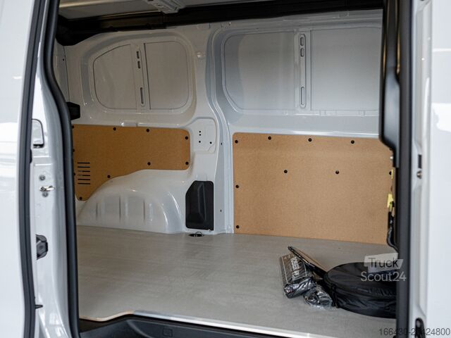 Kleinbus Peugeot Expert e-Expert KW standard 100kW - 75kWH BT