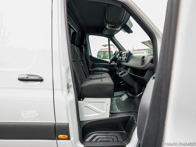 High top van Mercedes-Benz Sprinter 317 CDI Kasten L3H2 Holz Navi Kamera