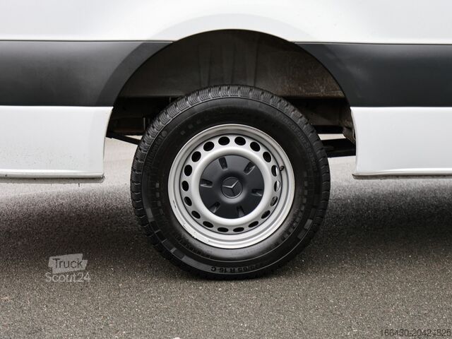 High top van Mercedes-Benz Sprinter 317 CDI Kasten L3H2 Holz Navi Kamera