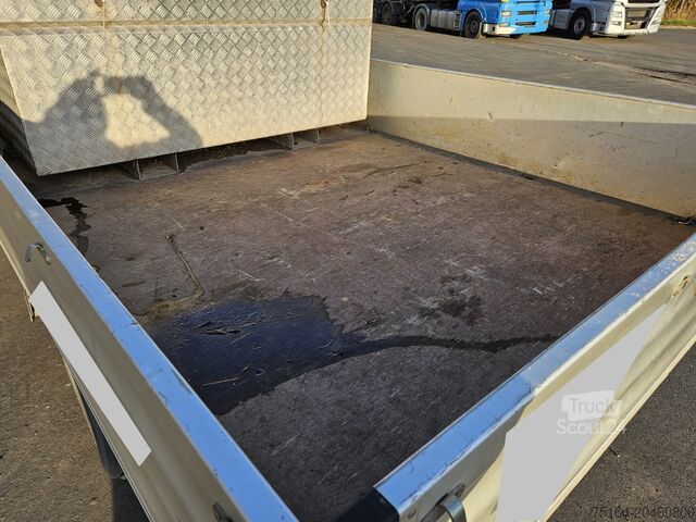 Caminhão plataforma Mercedes-Benz 213 CDI Sprinter