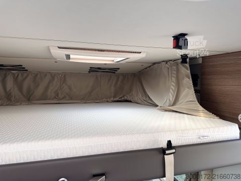 Integrated camper Knaus L!VE I 650 MEG für Familien und Paare