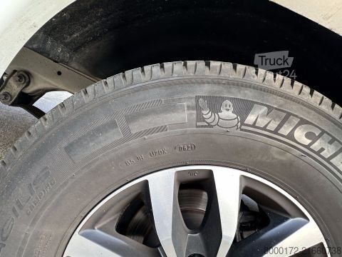 Integrated camper Knaus L!VE I 650 MEG für Familien und Paare