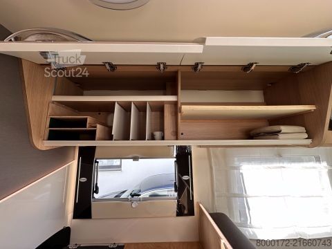 Integrated camper Forster I 741 EB 5 Pers., Hubstützen, Autark