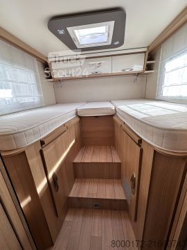 Integrated camper Forster I 741 EB 5 Pers., Hubstützen, Autark