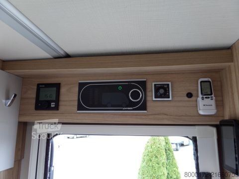 Semi-integrated camper Hymer/Eriba Exsis-t 588 Hubstützen, Lithium