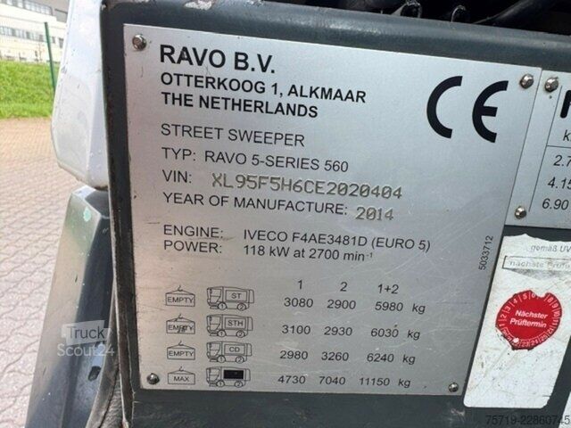 Βαν Ravo Ravo 560 Straßenkehrmaschine