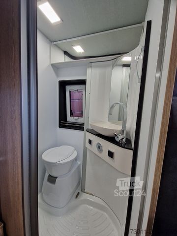 Camper van PÖSSL Summit 600 Plus Automat 180PS Dieselheizung