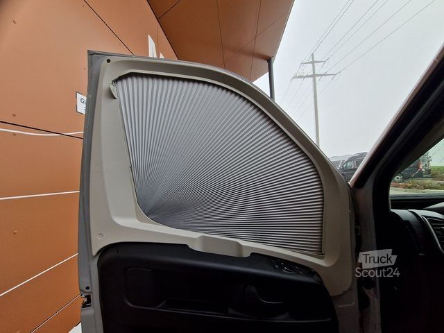 Camper van PÖSSL Summit 600 Plus Automat 180PS Dieselheizung