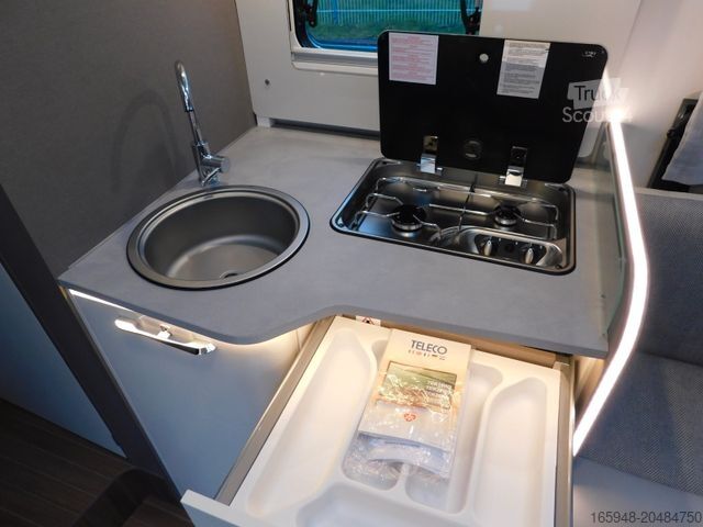 Integraal camper ETRUSCO I 7400 QBC , Autom. TV-Sat , Queensbett ,