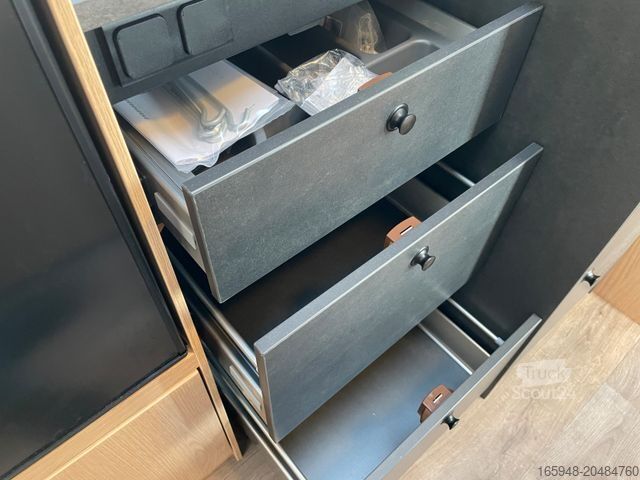 Camping-car semi-intégré SUNLIGHT T 67 Adventure Edition Modell 2026** Automatik**