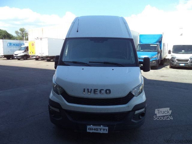 Fourgon tôlé IVECO 35S15/2.3 V